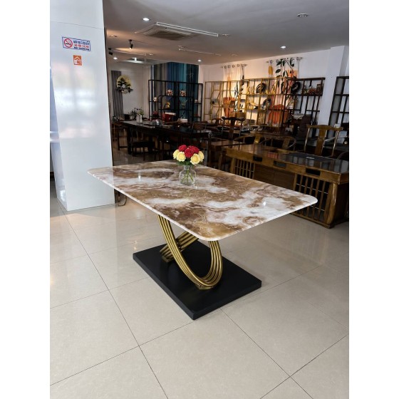 Marble corner table with gold legs