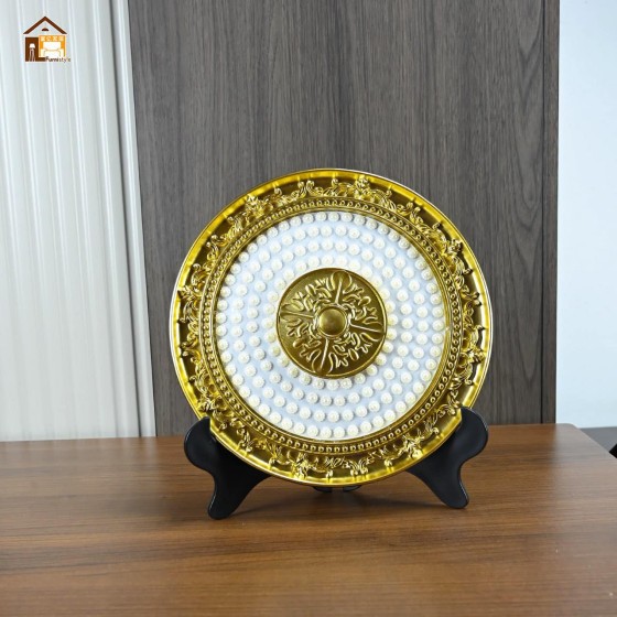 Decorative items